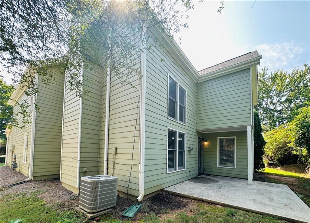 4 bedroom, 4 bathroom, 2,937 sq ft single family residence for sale at 3106 Wyncroft Court, Peachtree Corners, GA 30071 — photo 5