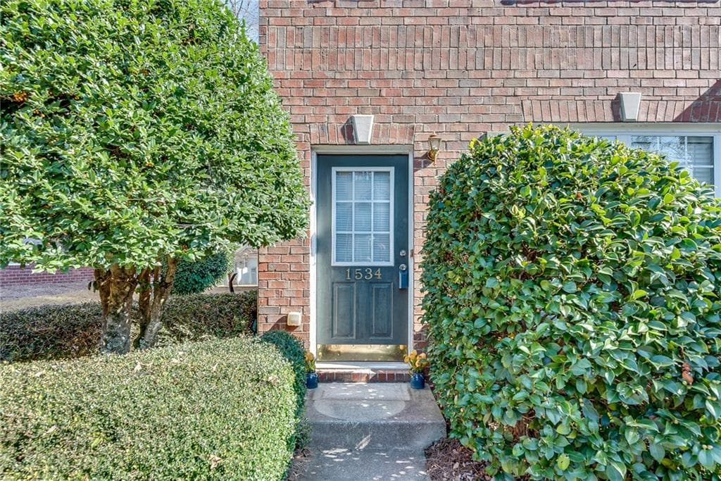 2 bedroom, 3 bathroom, 1,228 sq ft condominium for sale at 1534 Cove Creek Circle, Norcross, GA 30093 — photo 6