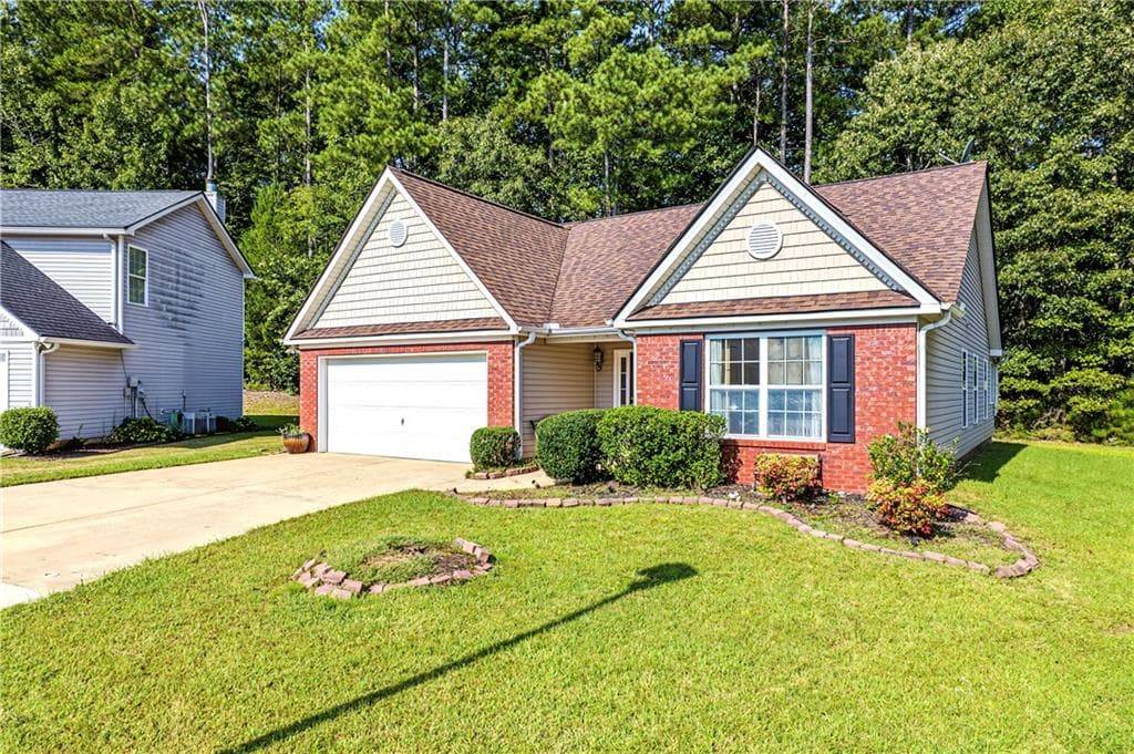 3 bedroom, 2 bathroom, 1,446 sq ft single family residence for sale at 106 Jack Court, Dallas, GA 30157 — photo 2