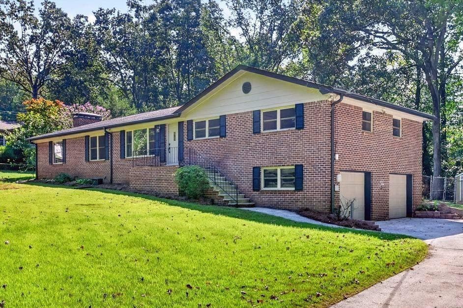 3 bedroom, 2 bathroom, 2,187 sq ft single family residence for sale at 1920 Sierra Drive, Marietta, GA 30062
