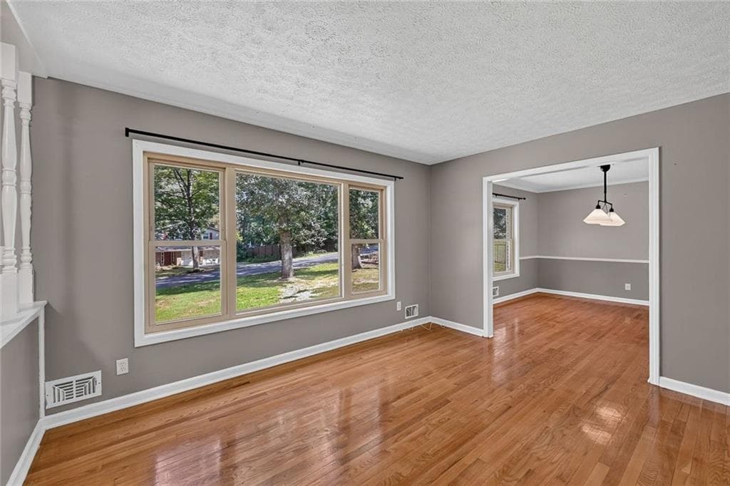 3 bedroom, 2 bathroom, 2,187 sq ft single family residence for sale at 1920 Sierra Drive, Marietta, GA 30062 — photo 5