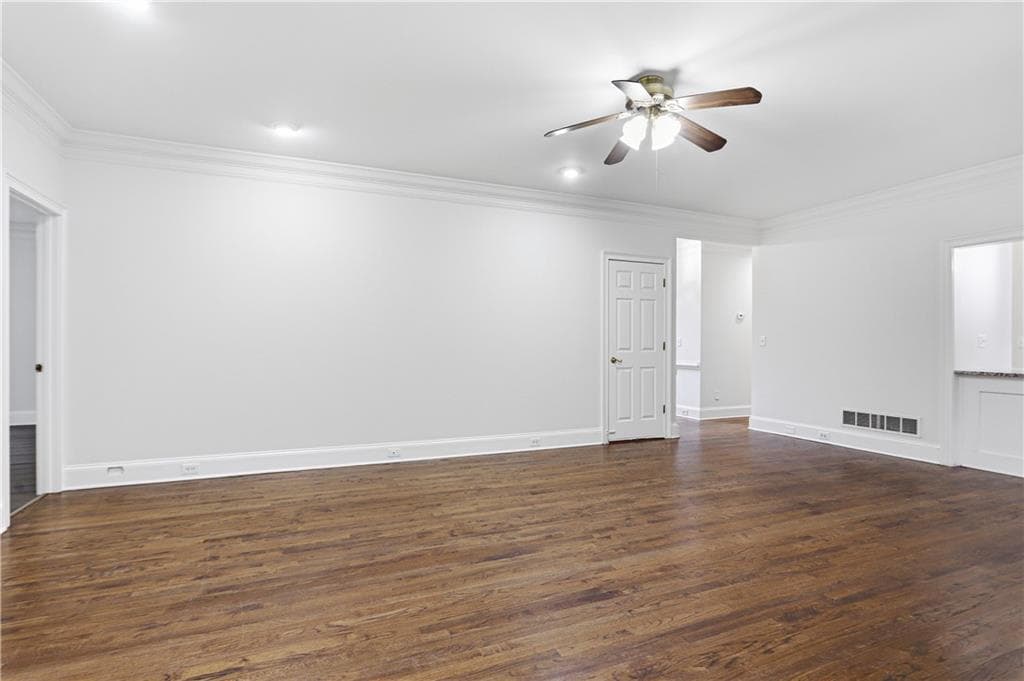 4 bedroom, 5 bathroom, 5,730 sq ft single family residence for sale at 1102 Timber Glen Court, Lilburn, GA 30047 — photo 4