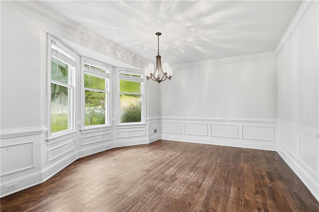 4 bedroom, 5 bathroom, 5,730 sq ft single family residence for sale at 1102 Timber Glen Court, Lilburn, GA 30047 — photo 9