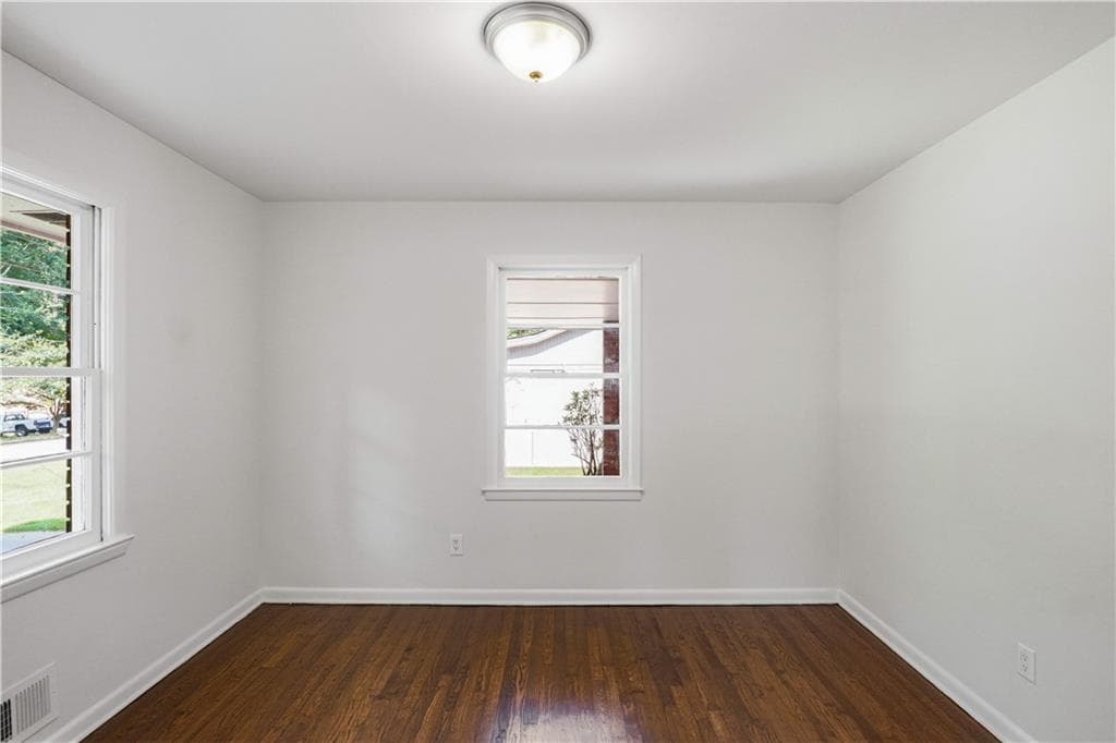 3 bedroom, 2 bathroom, 1,125 sq ft single family residence for sale at 3673 Canadian Way, Tucker, GA 30084 — photo 9