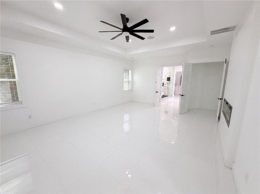 5 bedroom, 5 bathroom, 7,452 sq ft single family residence for sale at 214 Coastline Road, Fayetteville, GA 30214 — photo 4