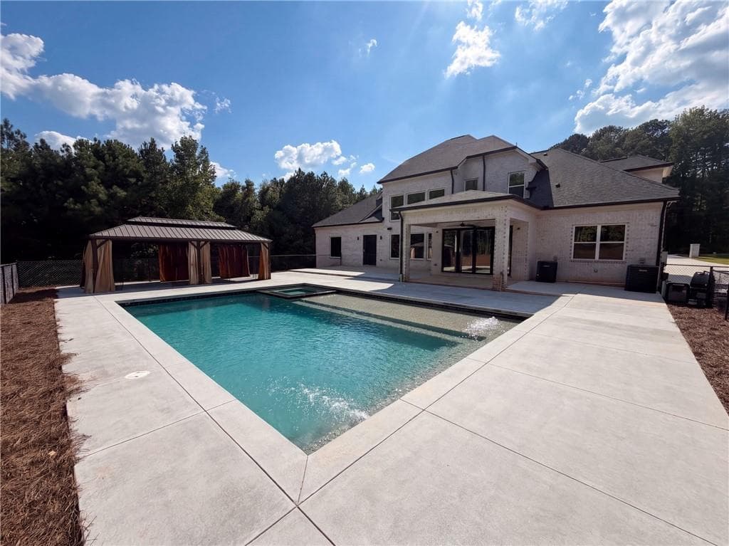 5 bedroom, 5 bathroom, 7,452 sq ft single family residence for sale at 214 Coastline Road, Fayetteville, GA 30214 — photo 5
