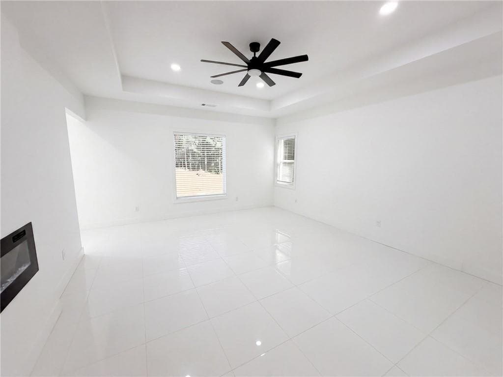 5 bedroom, 5 bathroom, 7,452 sq ft single family residence for sale at 214 Coastline Road, Fayetteville, GA 30214 — photo 7