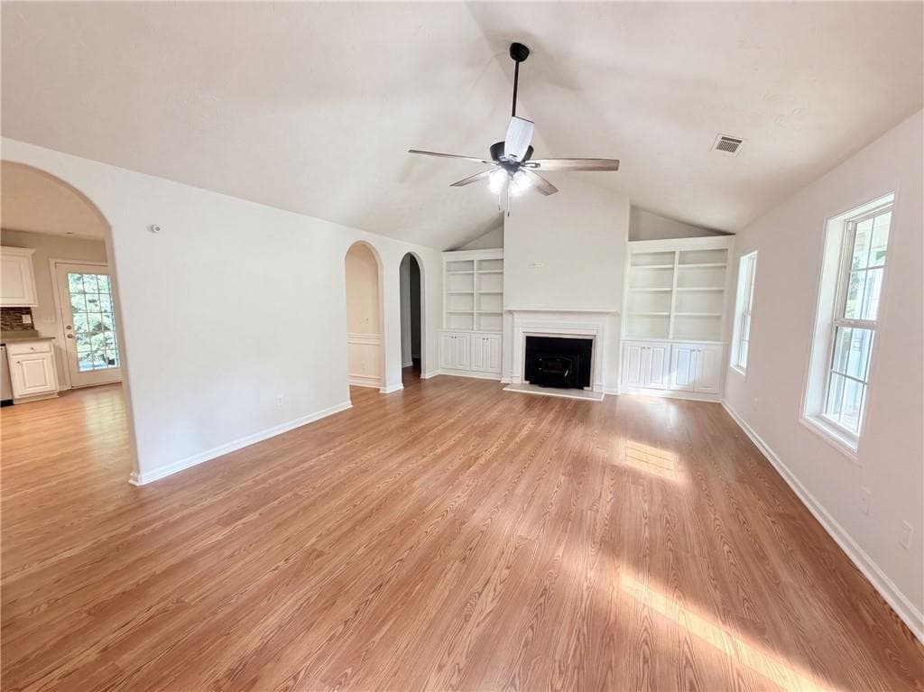 4 bedroom, 3 bathroom, 2,106 sq ft single family residence for sale at 112 Platte Street, Winder, GA 30680 — photo 3