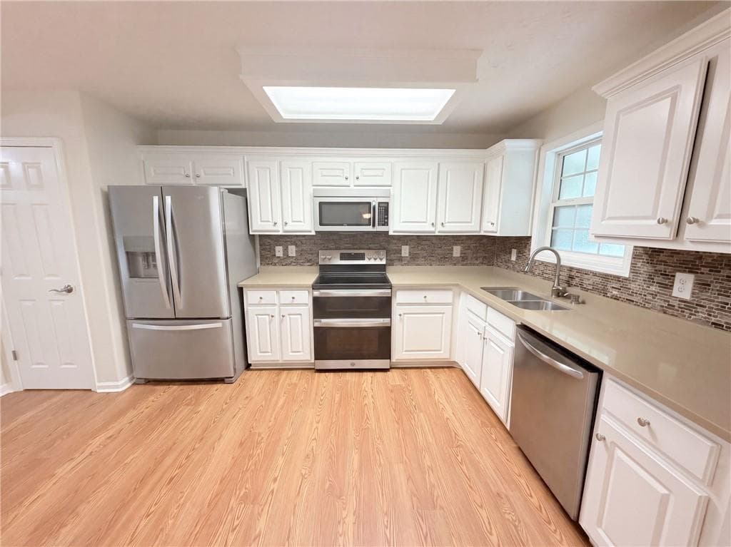 4 bedroom, 3 bathroom, 2,106 sq ft single family residence for sale at 112 Platte Street, Winder, GA 30680 — photo 8