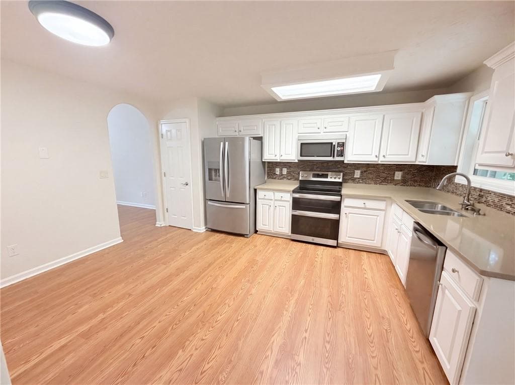 4 bedroom, 3 bathroom, 2,106 sq ft single family residence for sale at 112 Platte Street, Winder, GA 30680 — photo 9