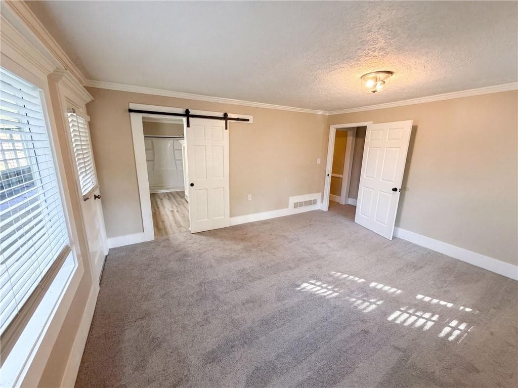 4 bedroom, 3 bathroom, 2,880 sq ft single family residence for sale at 6257 N Summers Circle, Douglasville, GA 30135 — photo 4