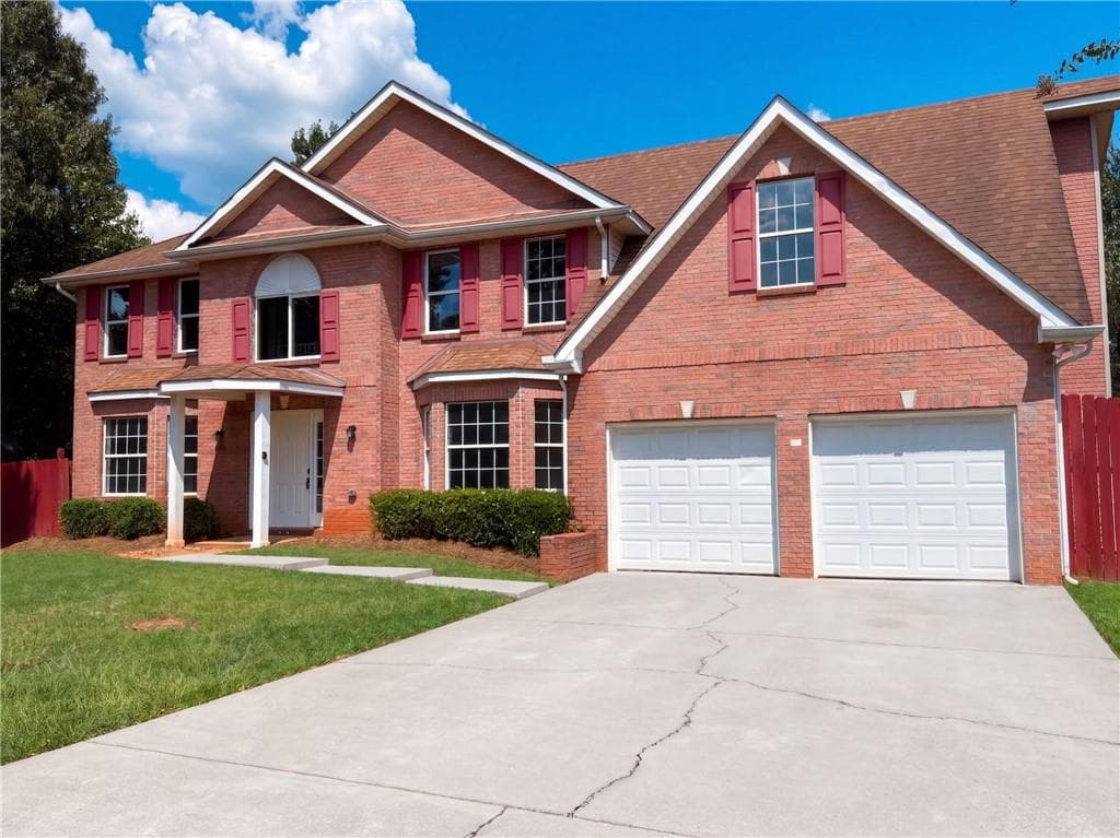 4 bedroom, 3 bathroom, 3,113 sq ft single family residence under contract at 2124 Hairston Creek Parkway, Decatur, GA 30035