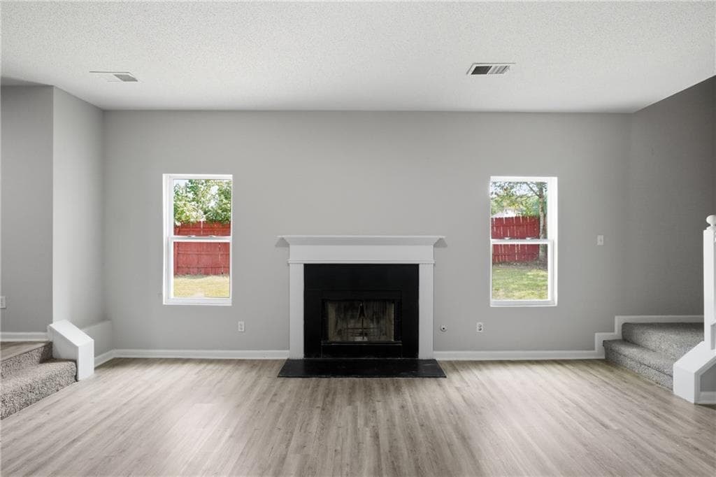 4 bedroom, 3 bathroom, 3,113 sq ft single family residence under contract at 2124 Hairston Creek Parkway, Decatur, GA 30035 — photo 3