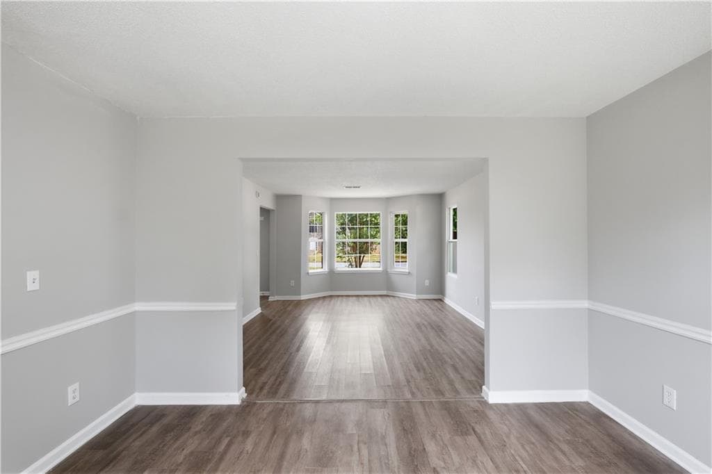 4 bedroom, 3 bathroom, 3,113 sq ft single family residence under contract at 2124 Hairston Creek Parkway, Decatur, GA 30035 — photo 8