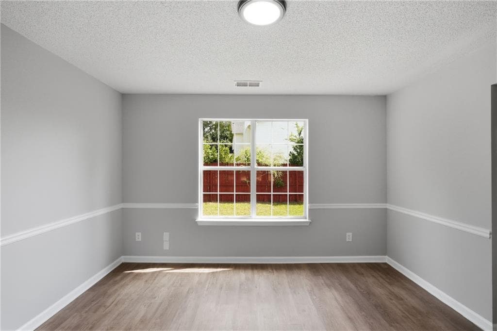 4 bedroom, 3 bathroom, 3,113 sq ft single family residence under contract at 2124 Hairston Creek Parkway, Decatur, GA 30035 — photo 9