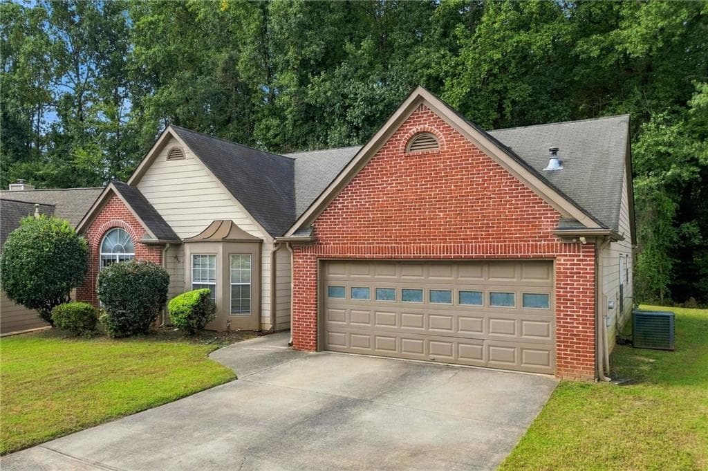 3 bedroom, 2 bathroom, 2,034 sq ft single family residence for rent at 3260 Ennfield Lane, Duluth, GA 30096 for $2,500 a month — photo 2
