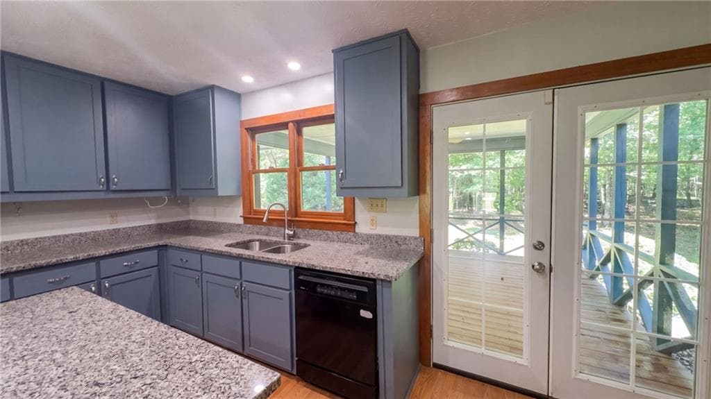 3 bedroom, 3 bathroom, 2,010 sq ft single family residence for sale at 100 Joshua Place, Fayetteville, GA 30215 — photo 6