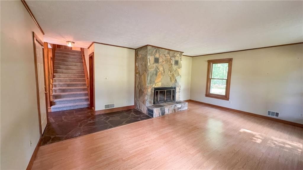 3 bedroom, 3 bathroom, 2,010 sq ft single family residence for sale at 100 Joshua Place, Fayetteville, GA 30215 — photo 7