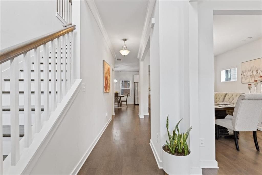 4 bedroom, 3 bathroom, 2,554 sq ft single family residence for sale at 1807 Weatherbrook Circle, Lawrenceville, GA 30043 — photo 8