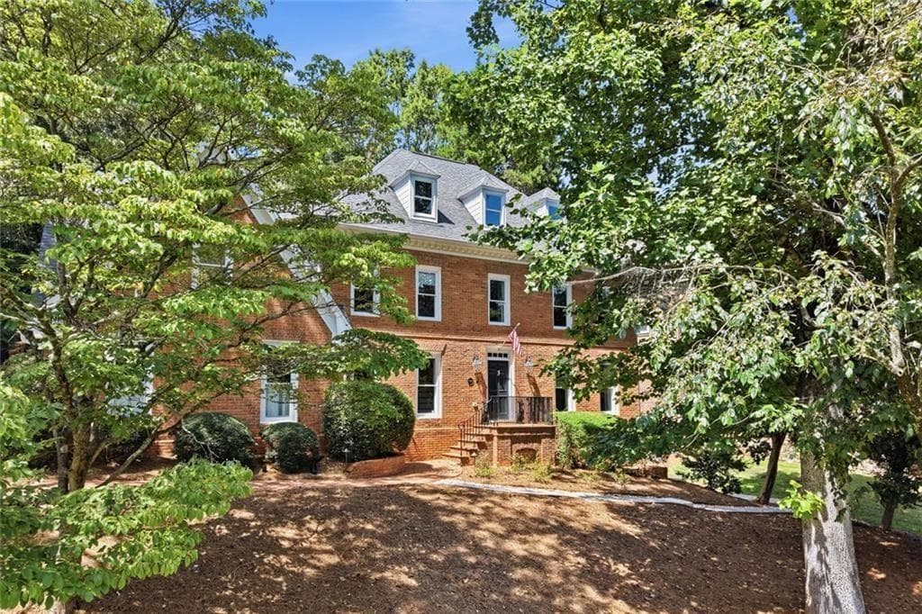 5 bedroom, 5 bathroom, 5,166 sq ft single family residence for sale at 7680 Dunvegan Close, Sandy Springs, GA 30350