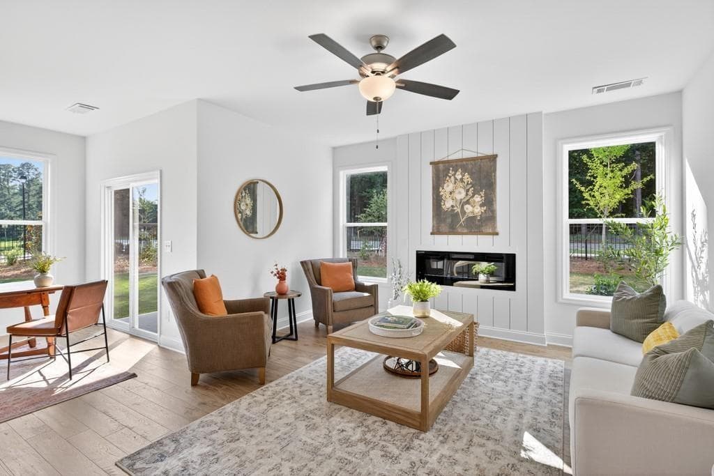 3 bedroom, 3 bathroom, 1,829 sq ft townhouse for sale at 169 Windsor Park Court, Jefferson, GA 30549 — photo 7