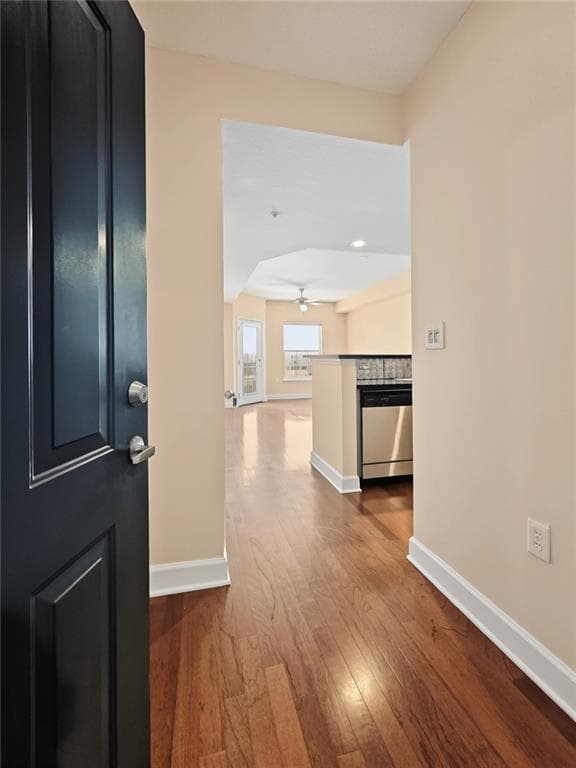 1 bedroom, 1 bathroom, 732 sq ft condominium for sale at 230 E Ponce De Leon Avenue 420, Decatur, GA 30030 — photo 5