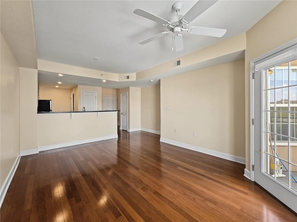1 bedroom, 1 bathroom, 732 sq ft condominium for sale at 230 E Ponce De Leon Avenue 420, Decatur, GA 30030 — photo 9