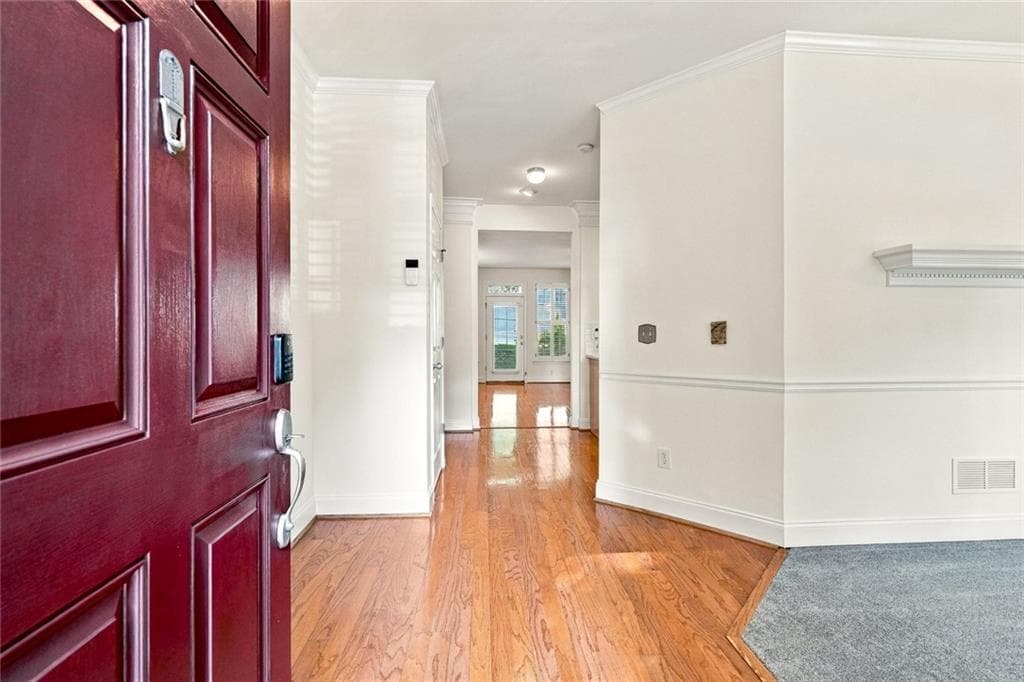 3 bedroom, 3 bathroom, 1,986 sq ft townhouse for sale at 1822 Rue De Montreal, Tucker, GA 30084 — photo 4