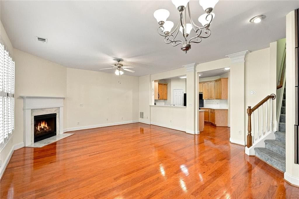 3 bedroom, 3 bathroom, 1,986 sq ft townhouse for sale at 1822 Rue De Montreal, Tucker, GA 30084 — photo 8