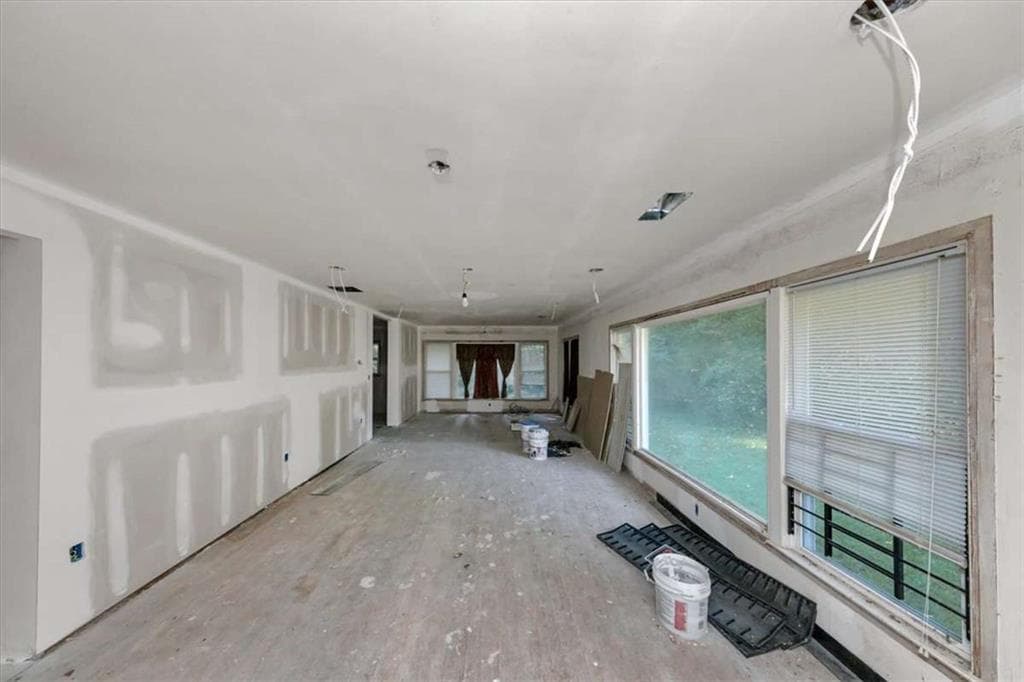 3 bedroom, 3 bathroom, 1,957 sq ft single family residence for sale at 1280 Boat Rock Road, South Fulton, GA 30331 — photo 4