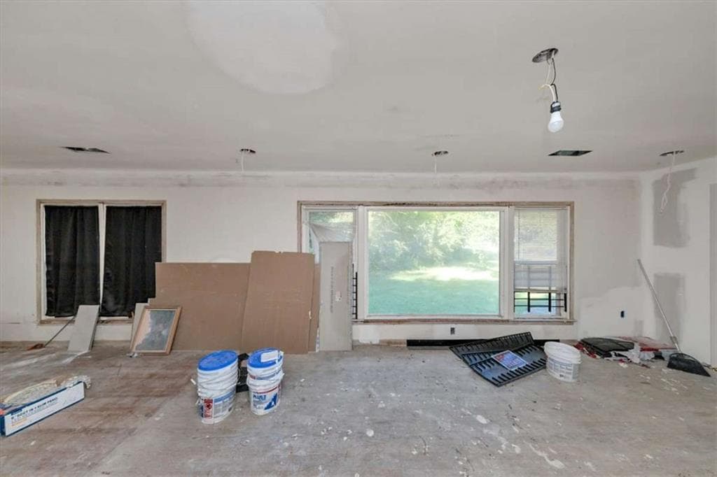 3 bedroom, 3 bathroom, 1,957 sq ft single family residence for sale at 1280 Boat Rock Road, South Fulton, GA 30331 — photo 6