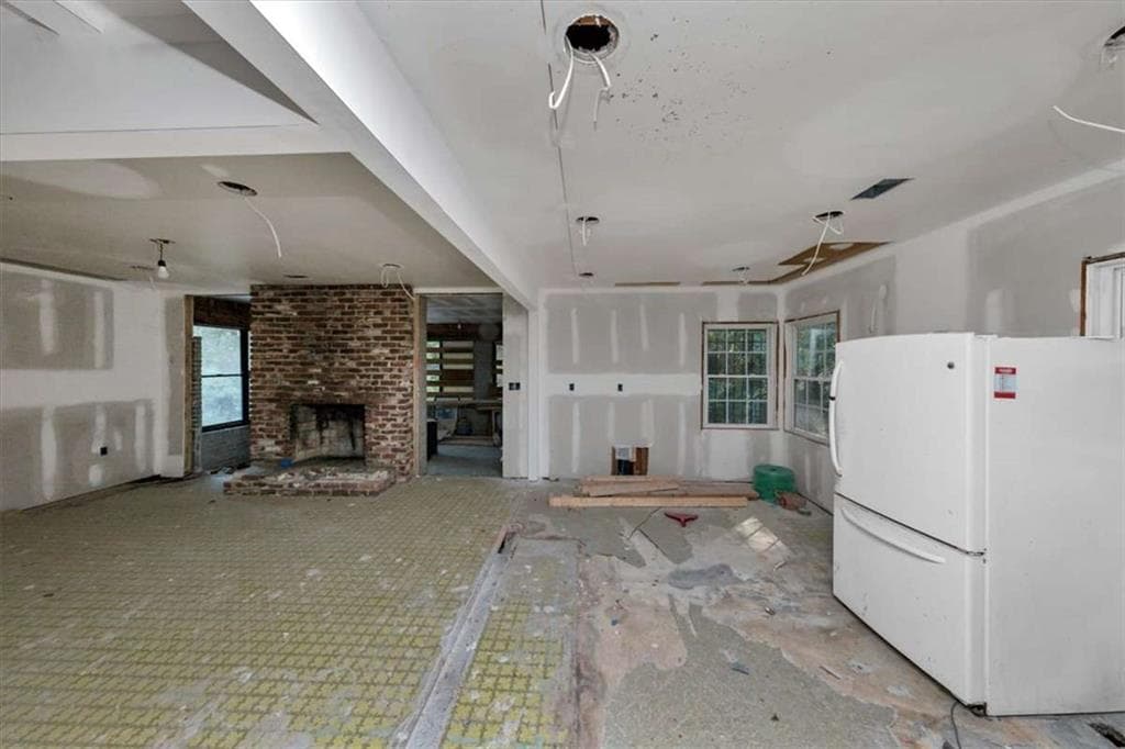 3 bedroom, 3 bathroom, 1,957 sq ft single family residence for sale at 1280 Boat Rock Road, South Fulton, GA 30331 — photo 8