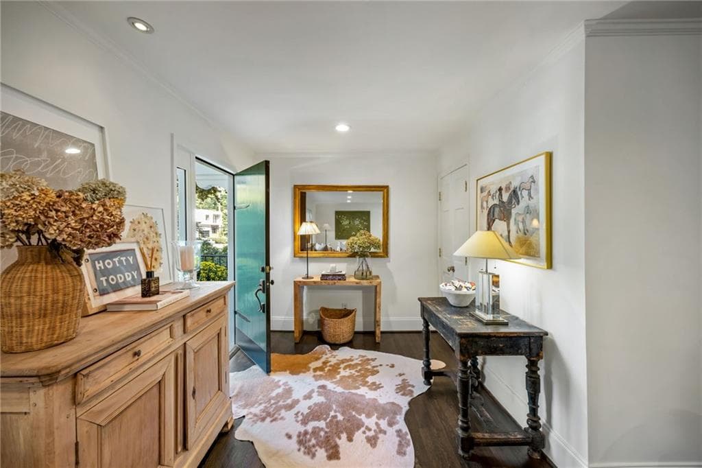 3 bedroom, 2 bathroom single family residence under contract at 3177 Towerview Drive, Atlanta, GA 30324 — photo 5