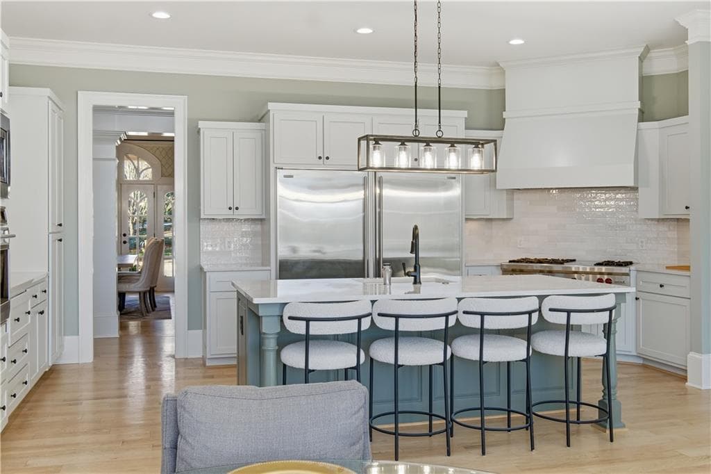 7 bedroom, 8 bathroom, 8,592 sq ft single family residence for rent at 6225 Random Winds Bluff, Gainesville, GA 30506 for $11,000 a month — photo 5