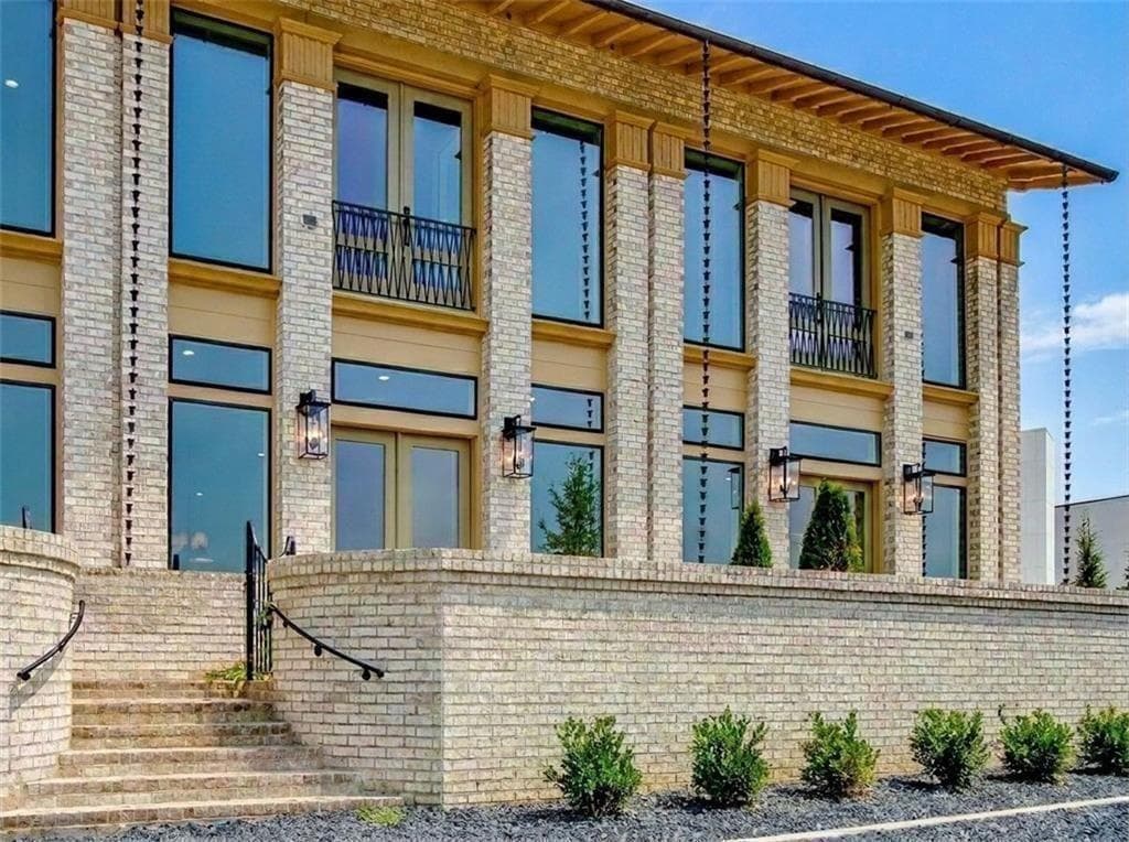 3 bedroom, 3 bathroom, 1,864 sq ft townhouse for sale at 140 Rolison Way, Fayetteville, GA 30214 — photo 4