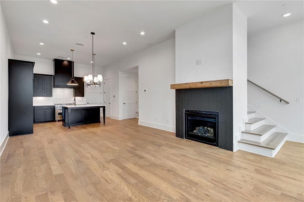 3 bedroom, 3 bathroom, 1,864 sq ft townhouse for sale at 140 Rolison Way, Fayetteville, GA 30214 — photo 7