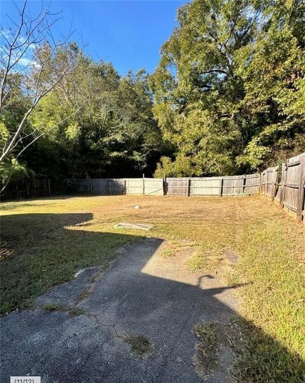 3 bedroom, 1 bathroom, 1,092 sq ft single family residence for sale at 1179 Panola Road, Stone Mountain, GA 30088 — photo 4