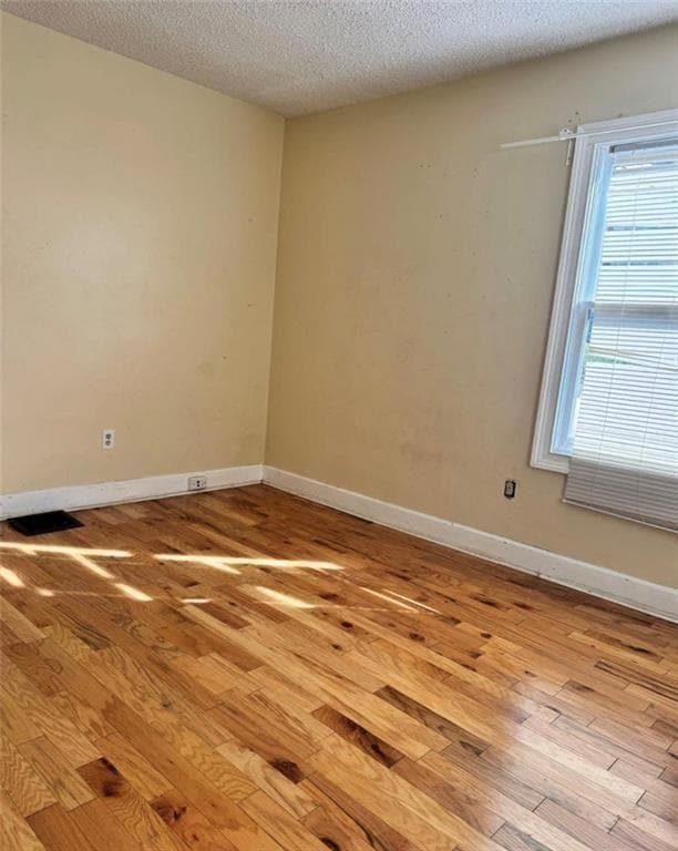 3 bedroom, 1 bathroom, 1,092 sq ft single family residence for sale at 1179 Panola Road, Stone Mountain, GA 30088 — photo 6