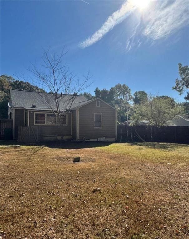 3 bedroom, 1 bathroom, 1,092 sq ft single family residence for sale at 1179 Panola Road, Stone Mountain, GA 30088 — photo 10