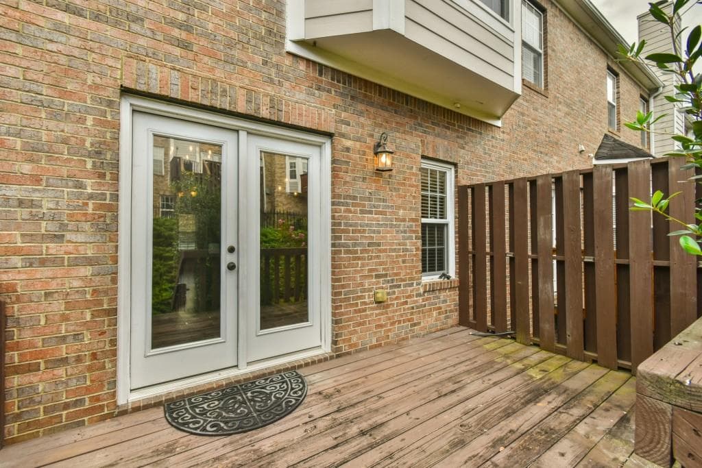 2 bedroom, 3 bathroom, 1,834 sq ft townhouse for sale at 2184 Mill Garden Run, Buford, GA 30519 — photo 4