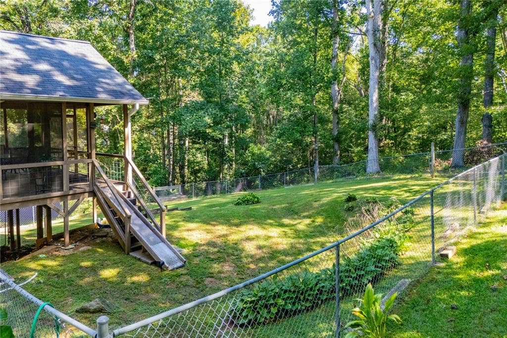 4 bedroom, 4 bathroom, 1,845 sq ft single family residence for sale at 91 Bridgewood Drive, Douglasville, GA 30134 — photo 8