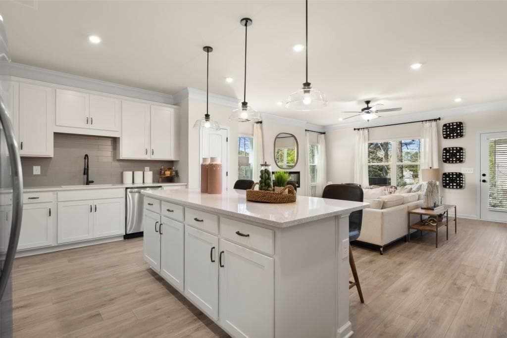 3 bedroom, 3 bathroom, 1,912 sq ft townhouse for sale at 15 Bonsai Way 196, Cartersville, GA 30120 — photo 4