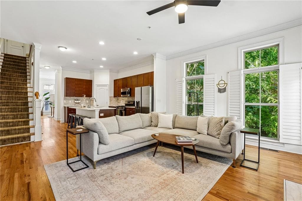 3 bedroom, 4 bathroom, 2,008 sq ft condominium under contract at 1699 Mosaic Way, Smyrna, GA 30080 — photo 8