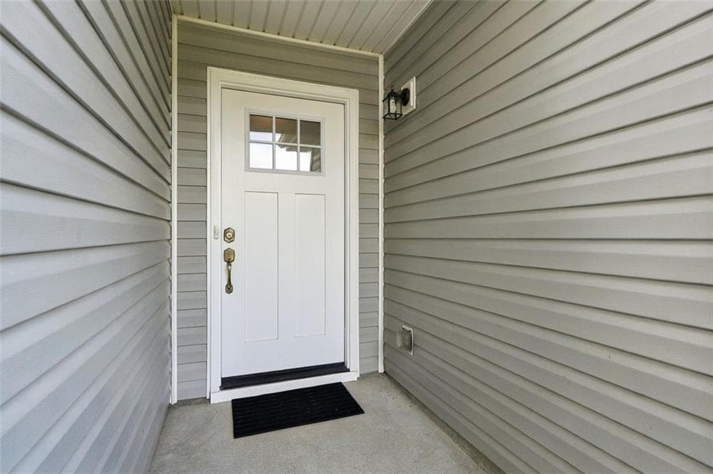 3 bedroom, 2 bathroom, 1,499 sq ft single family residence under contract at 1215 Hillcrest Glenn Circle, Sugar Hill, GA 30518 — photo 2