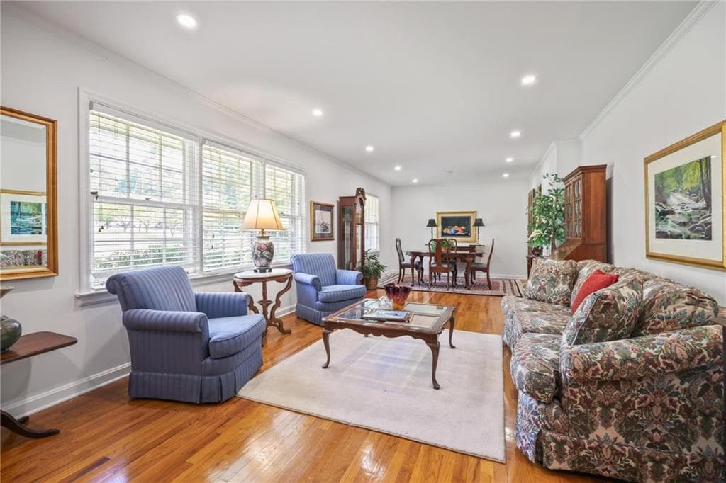 3 bedroom, 2 bathroom, 1,965 sq ft single family residence for sale at 479 Banks Street, Marietta, GA 30064 — photo 4