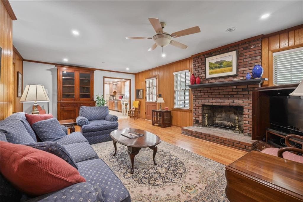 3 bedroom, 2 bathroom, 1,965 sq ft single family residence for sale at 479 Banks Street, Marietta, GA 30064 — photo 5