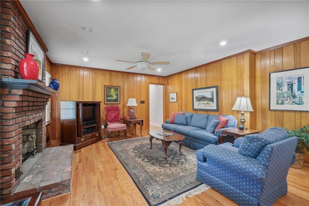 3 bedroom, 2 bathroom, 1,965 sq ft single family residence for sale at 479 Banks Street, Marietta, GA 30064 — photo 7