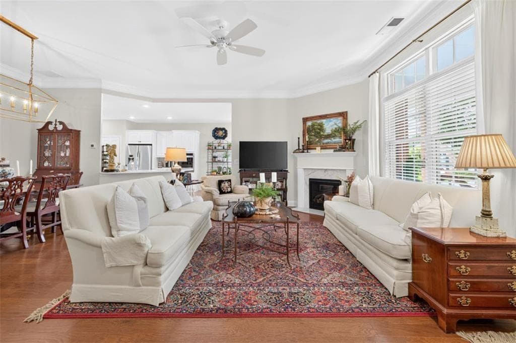2 bedroom, 2 bathroom, 2,363 sq ft condominium for sale at 3581 Lindenridge Drive, Buford, GA 30519 — photo 5