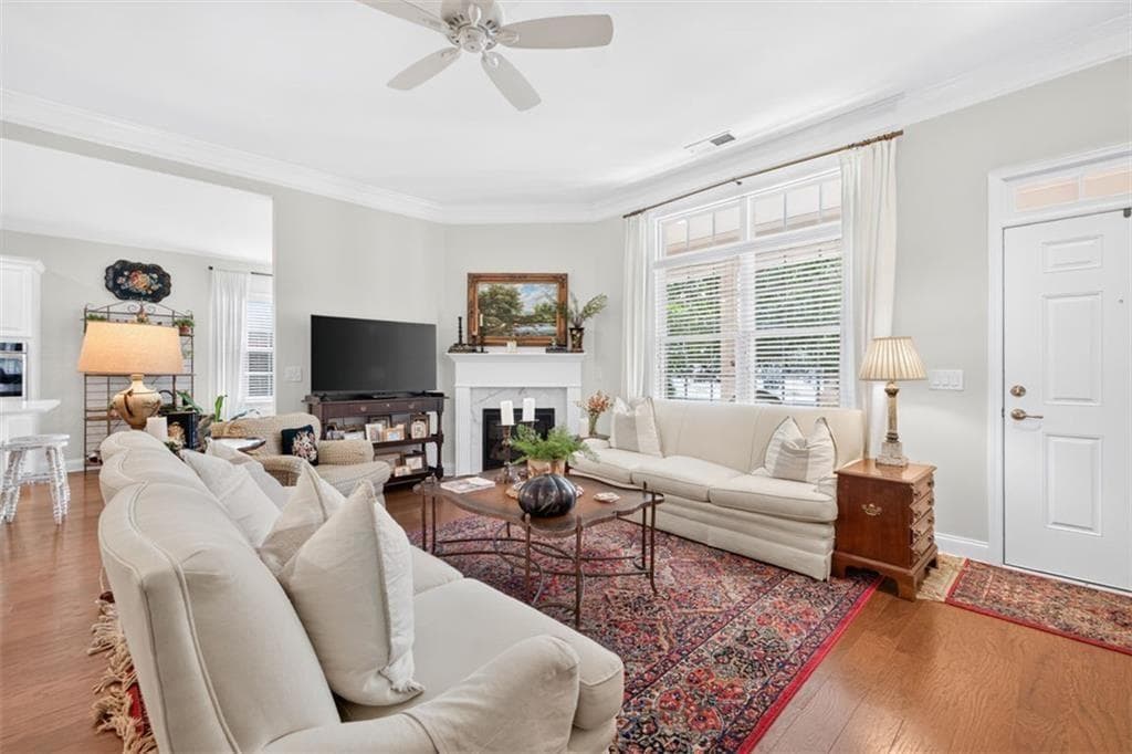 2 bedroom, 2 bathroom, 2,363 sq ft condominium for sale at 3581 Lindenridge Drive, Buford, GA 30519 — photo 6