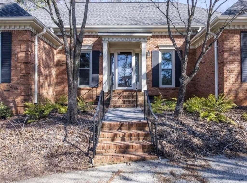 4 bedroom, 3 bathroom, 2,795 sq ft single family residence for rent at 1951 Wellington Lane, Marietta, GA 30062 for $3,950 a month — photo 2